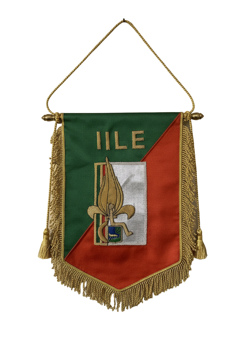 Bannière brodée IILE
