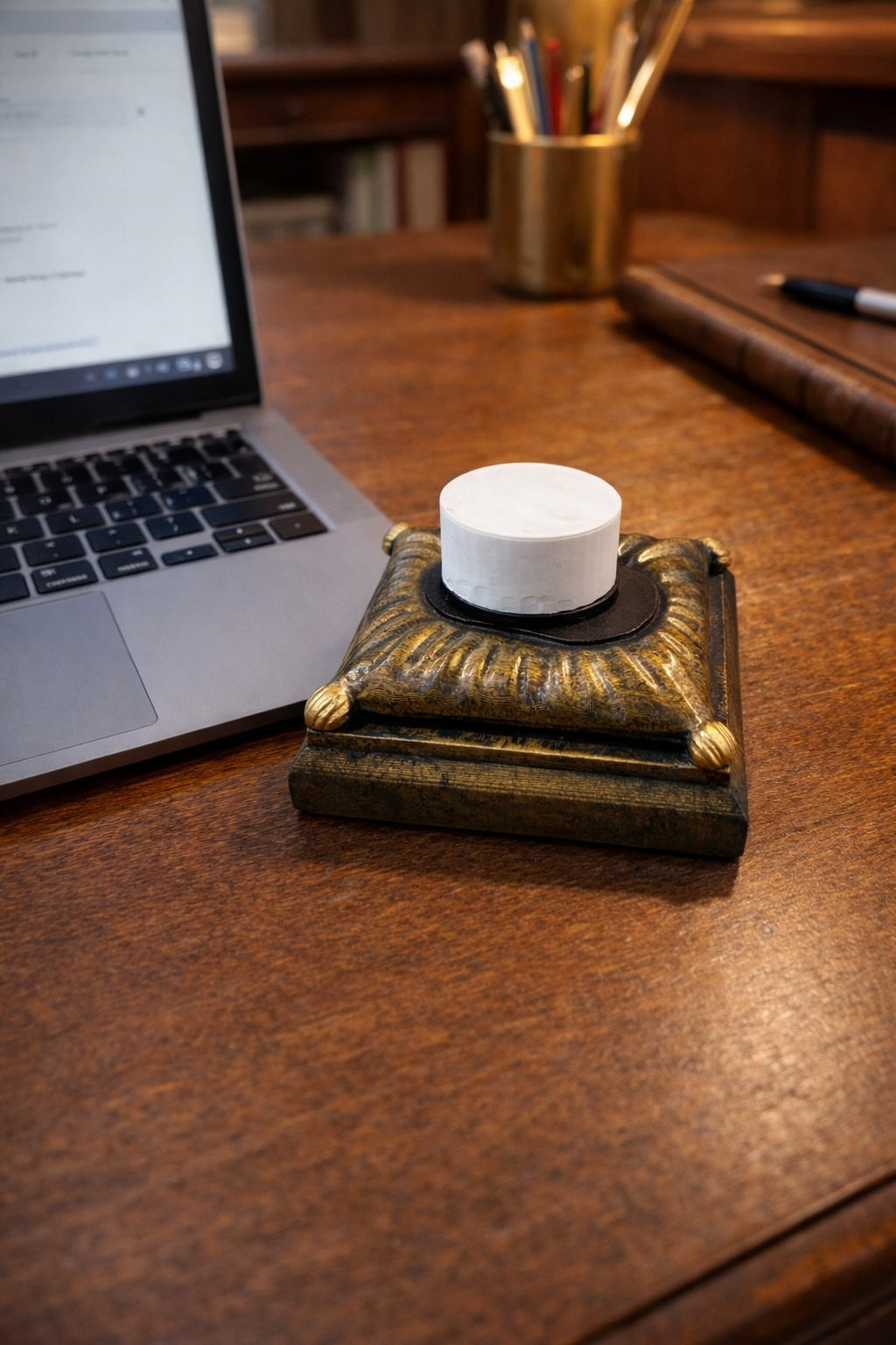 Képi blanc Presse papier