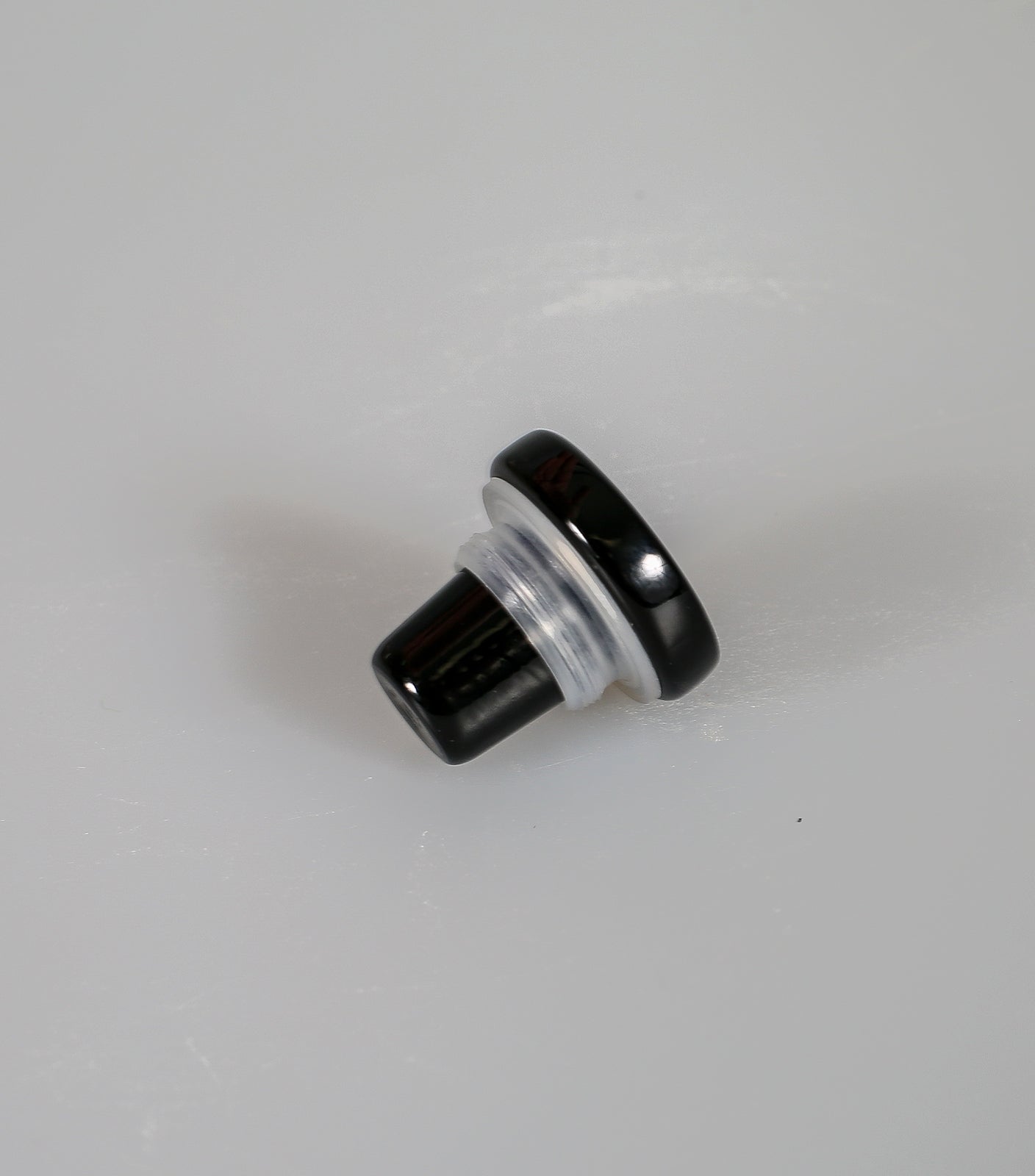 Vinolok glass stopper with the Foreign Legion logo