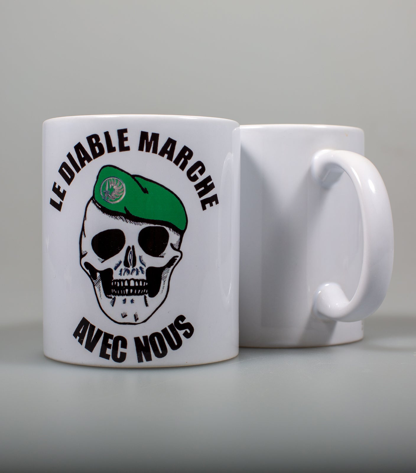 Mug le diable marche avec nous.